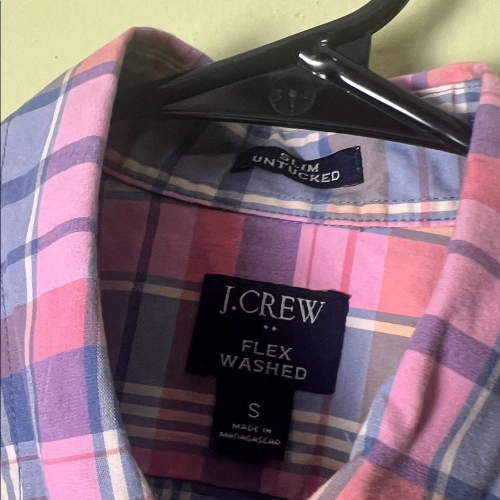 J.crew men’s dress Casual Pink and Blue Plaid Shirt size small.